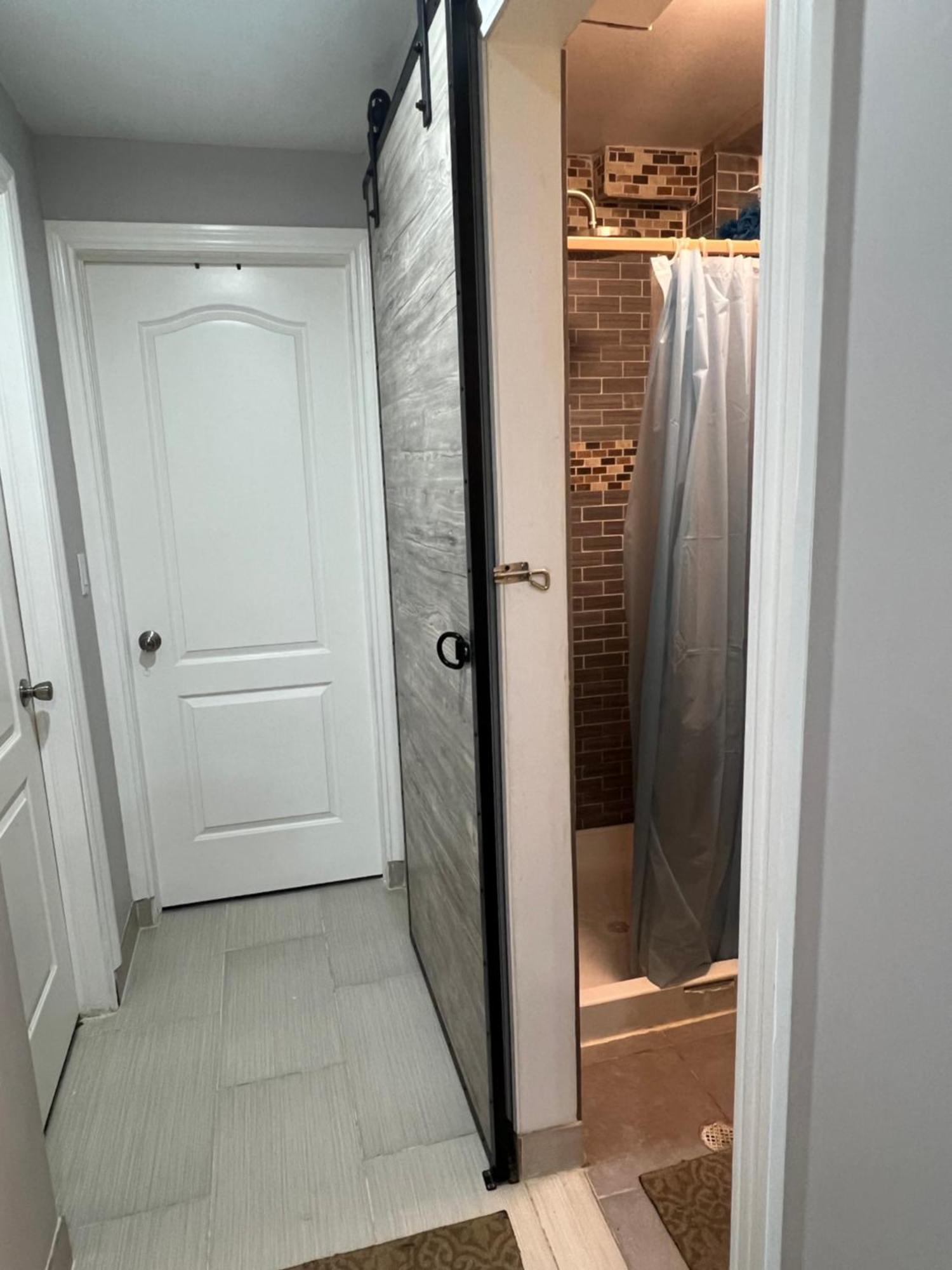 Stylish City Escape Toronto Exterior photo